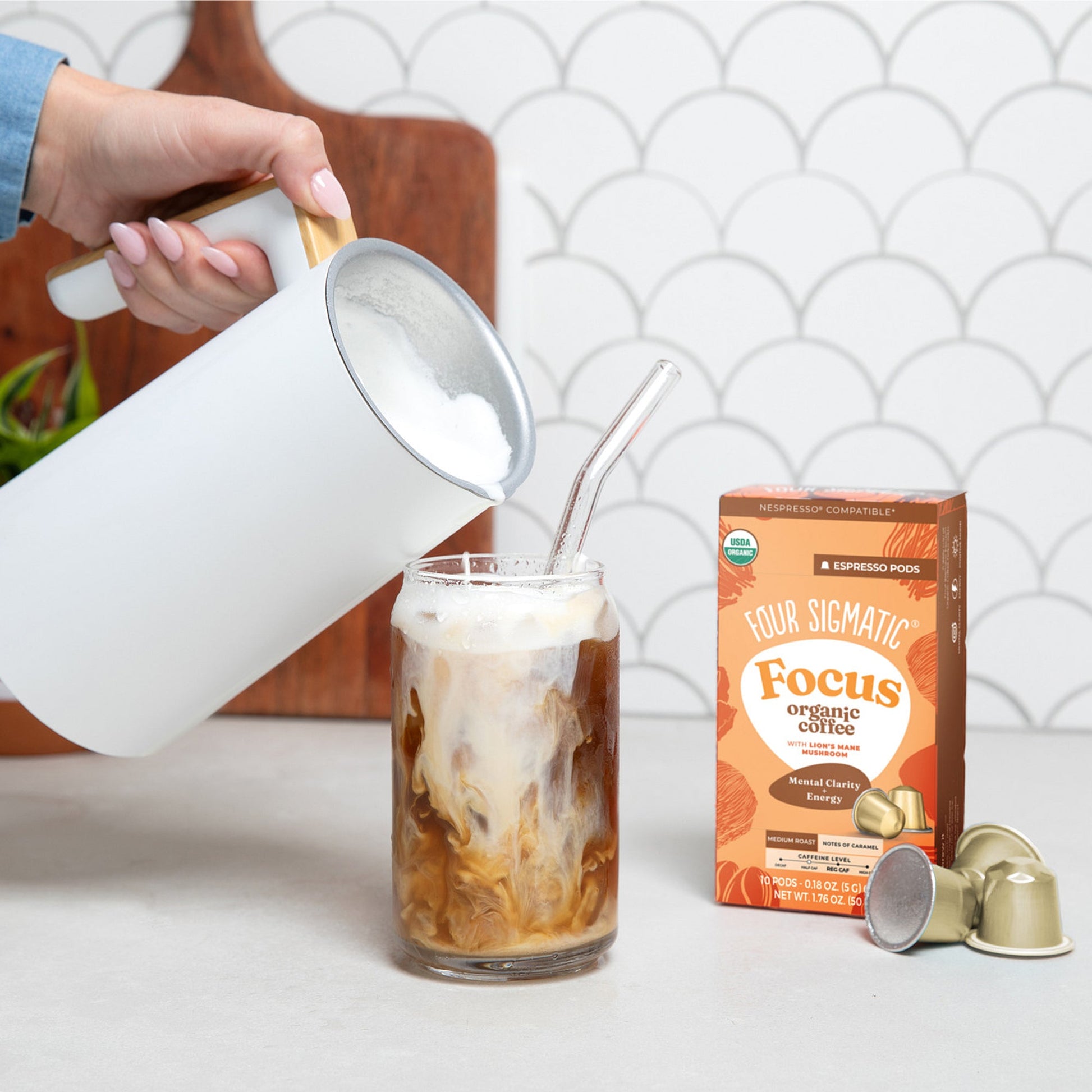 focus-medium-roast-espresso-pods-10ct-z0 Focus-medium-espresso-pod-lifestyle-2.jpg